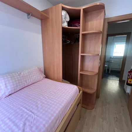 La Universidad Cerca Del Sardinero Apartment *